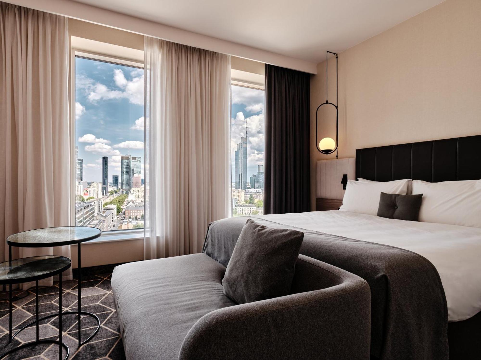 Crowne Plaza - - The Hub By Ihg